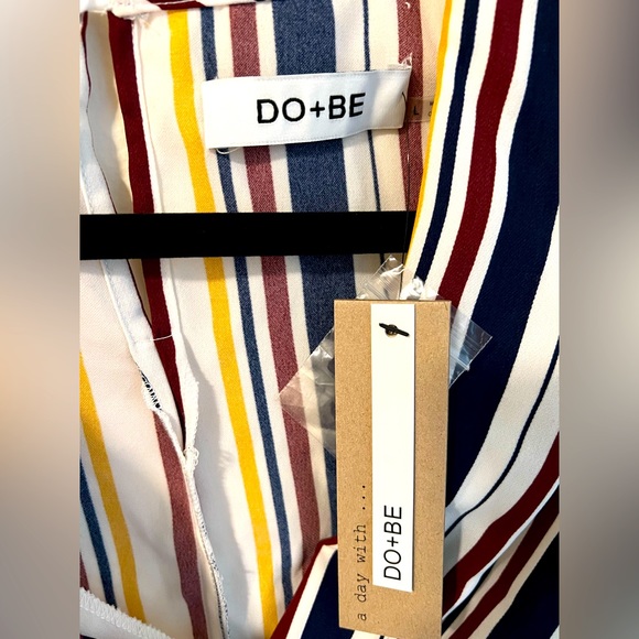 DO+BE Top (*new with tags) - Picture 3 of 3